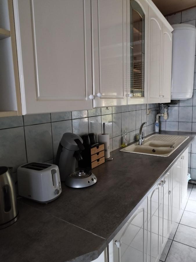 Le Thannois - Appartement 2 Chambres, Salon, Cuisine Equipee, Parking Et Wifi Gratuit Mulhouse Bagian luar foto