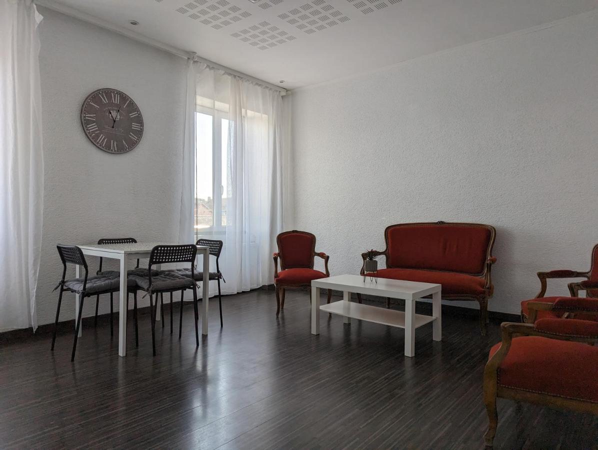 Le Thannois - Appartement 2 Chambres, Salon, Cuisine Equipee, Parking Et Wifi Gratuit Mulhouse Bagian luar foto